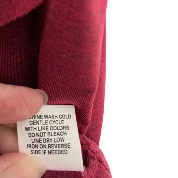 Notations Burgundy Pullover Flouncy Top Size M For Work or Party With Scoop Neck - Picture 3 of 7